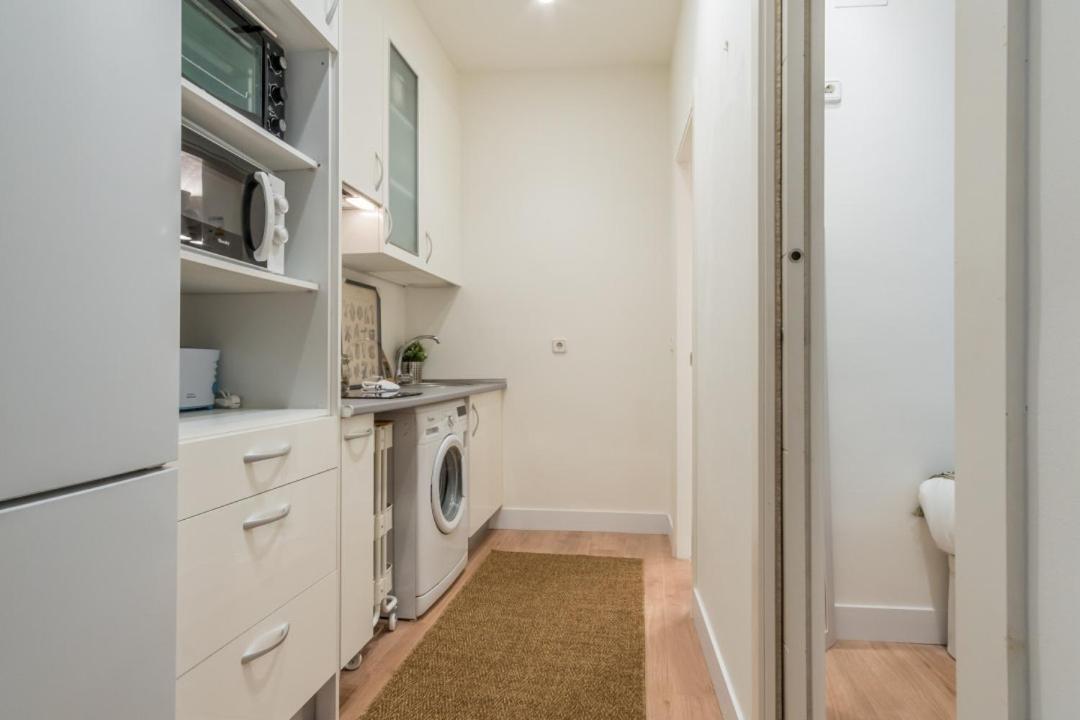 Апартаменты Cozy 1Bd 1Bth - Anton Martin Мадрид Экстерьер фото
